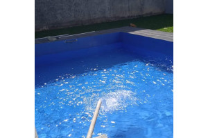 Jual air kolam renang 