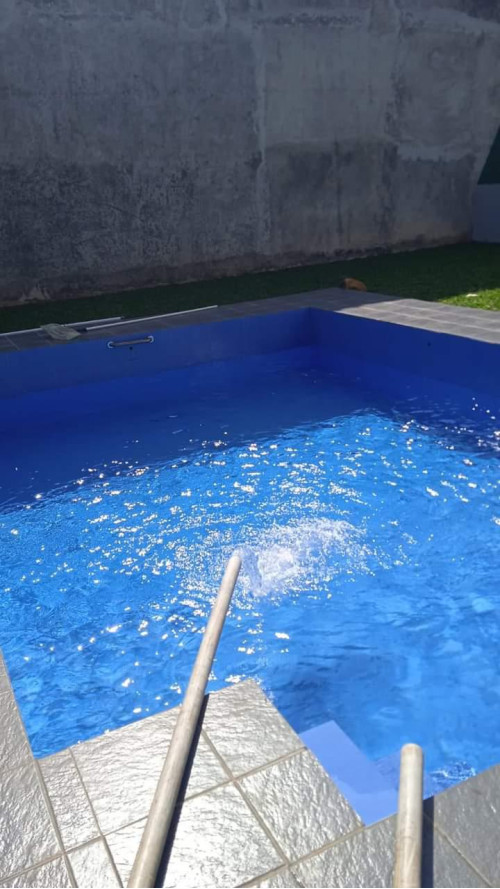 Jual air kolam renang 